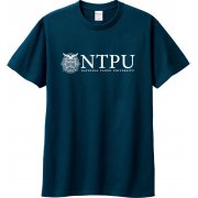 【預購至4/13，5/22陸續出貨】NTPU校景圖騰短T_深藍