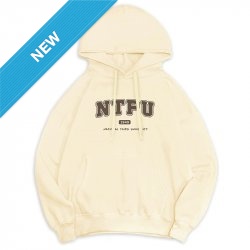 【預購至11/17，11/30陸續出貨】NTPU冬日輕甜系落肩帽T_奶霜白