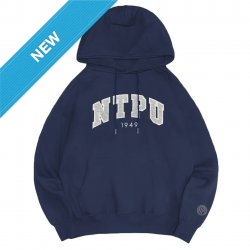 【2025新品上市】NTPU立體毛巾繡落肩帽T_經典藍